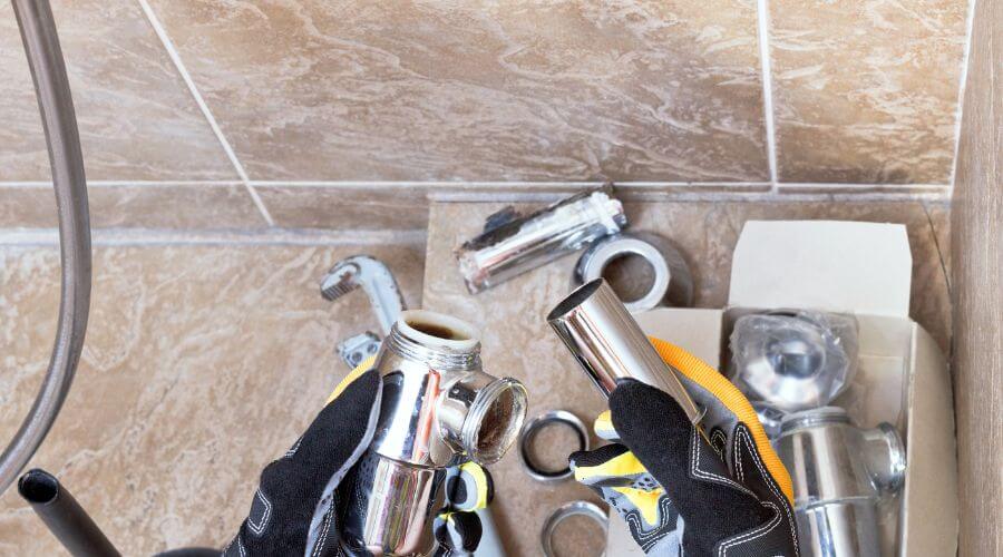 Professional gutter cleaning in Leonidas, MI